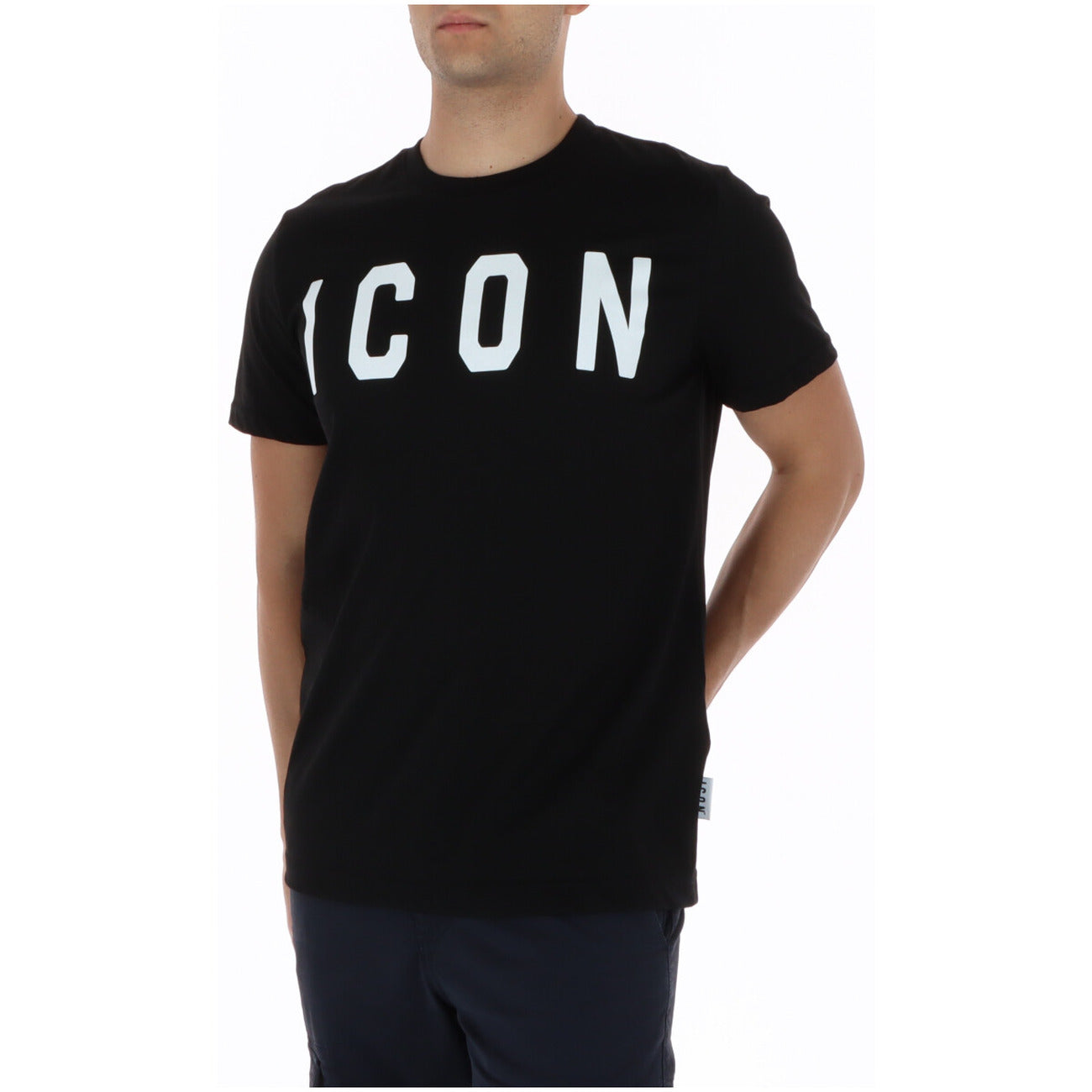 High-Contrast Streetwear: Das Icon Print T-Shirt in Neon & Monochrom